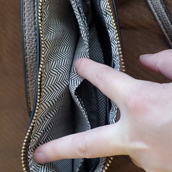 ‼️ Cross body/Shoulder/Wristlet Gray Brown Purse - Picture 5 of 5